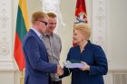 Konstitucijos egzamino nugalėtojų apdovanojimai Konstitucijos egzamino nugalėtojų apdovanojimai