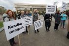 Medikų mitingas prie Seimo Medikų mitingas prie Seimo
